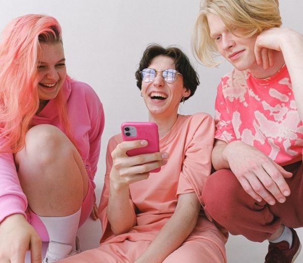About_People Laughing